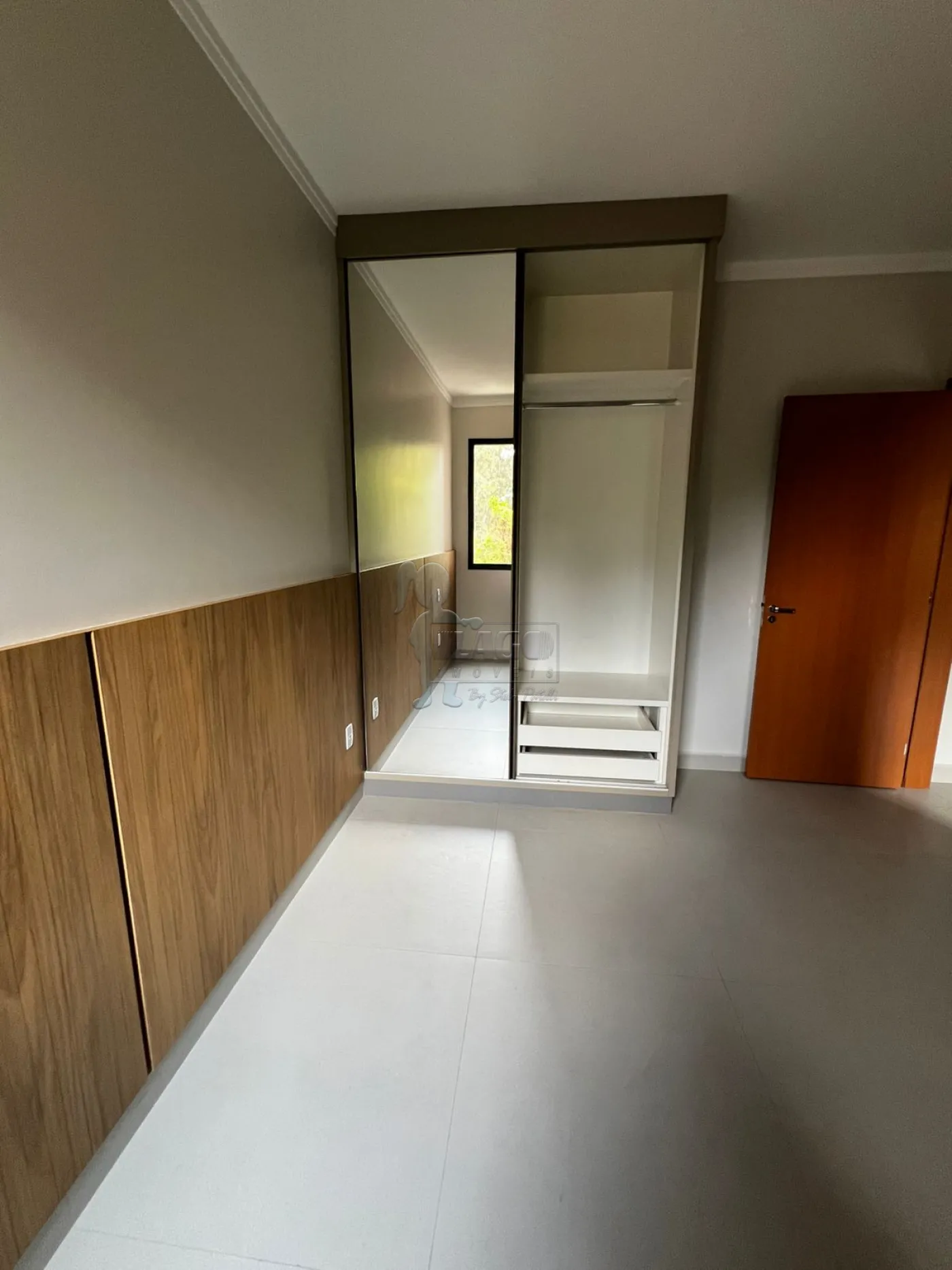 Alugar Apartamento / Padrão em Ribeirão Preto R$ 1.600,00 - Foto 2