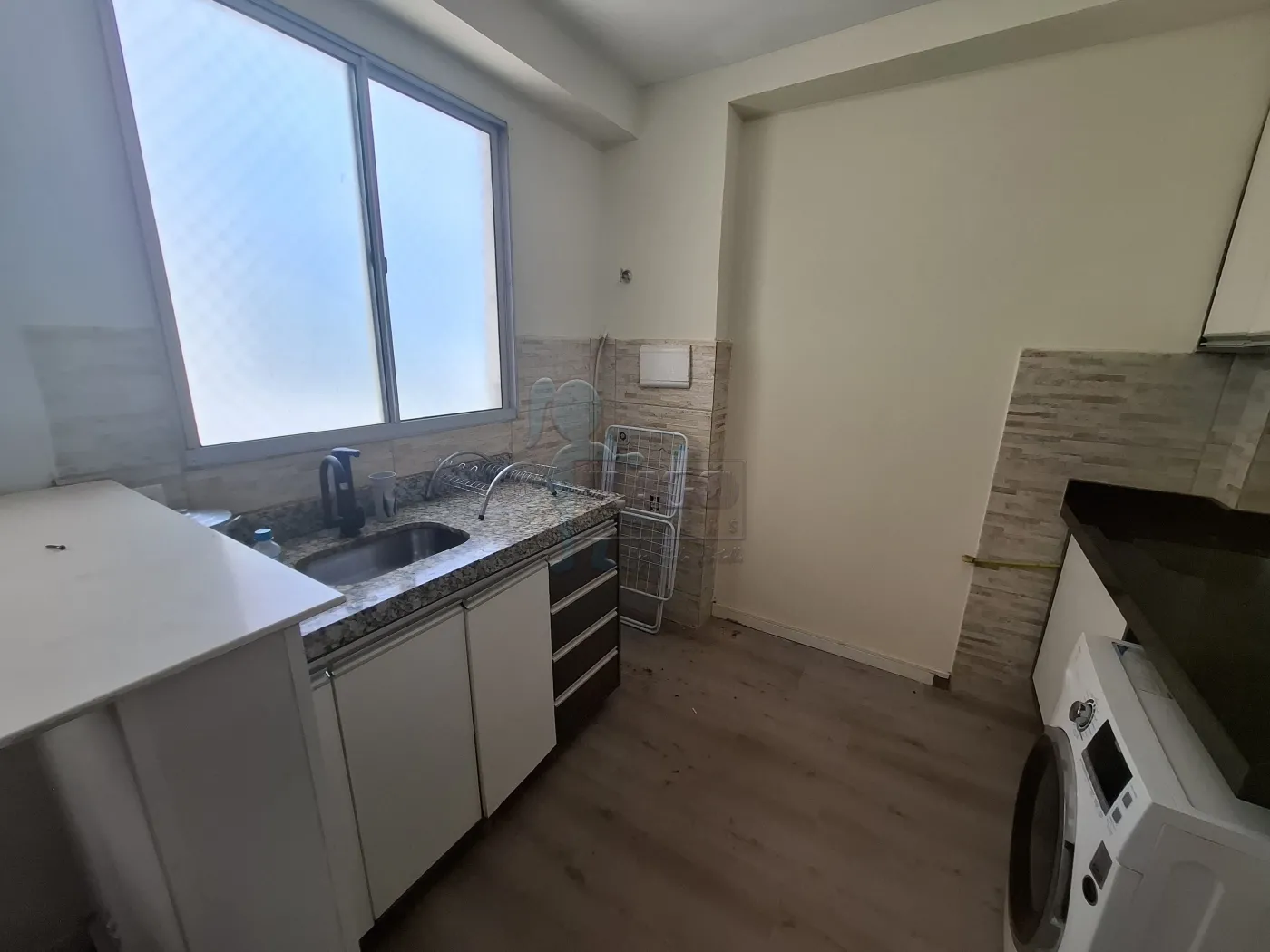 Alugar Apartamento / Padrão em Ribeirão Preto R$ 1.200,00 - Foto 5