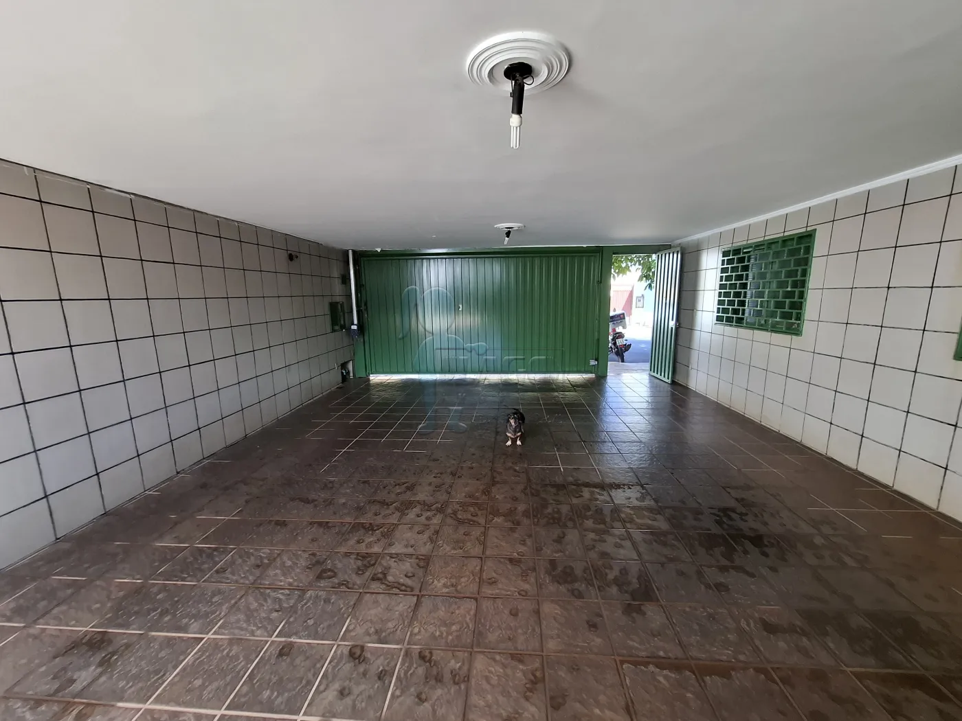 Alugar Casa / Padrão em Ribeirão Preto R$ 3.000,00 - Foto 2