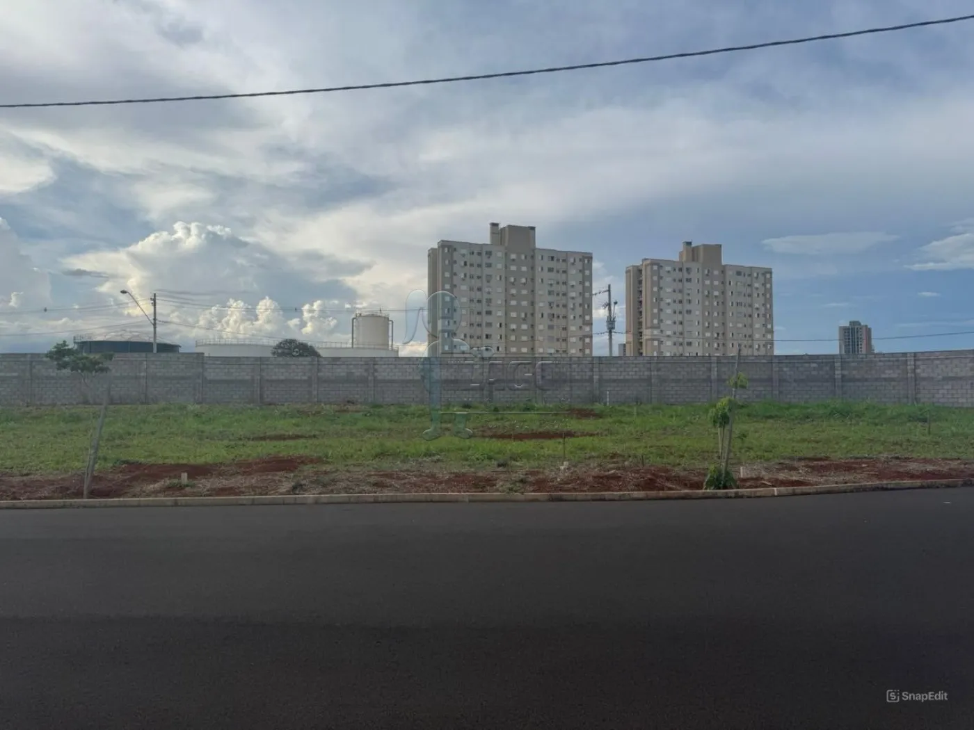 Comprar Terreno / Condomínio em Ribeirão Preto R$ 375.000,00 - Foto 1