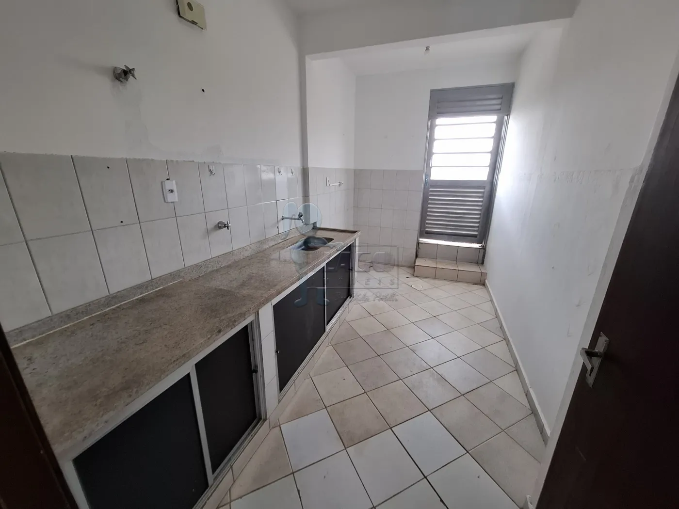 Alugar Apartamento / Padrão em Ribeirão Preto R$ 1.200,00 - Foto 3