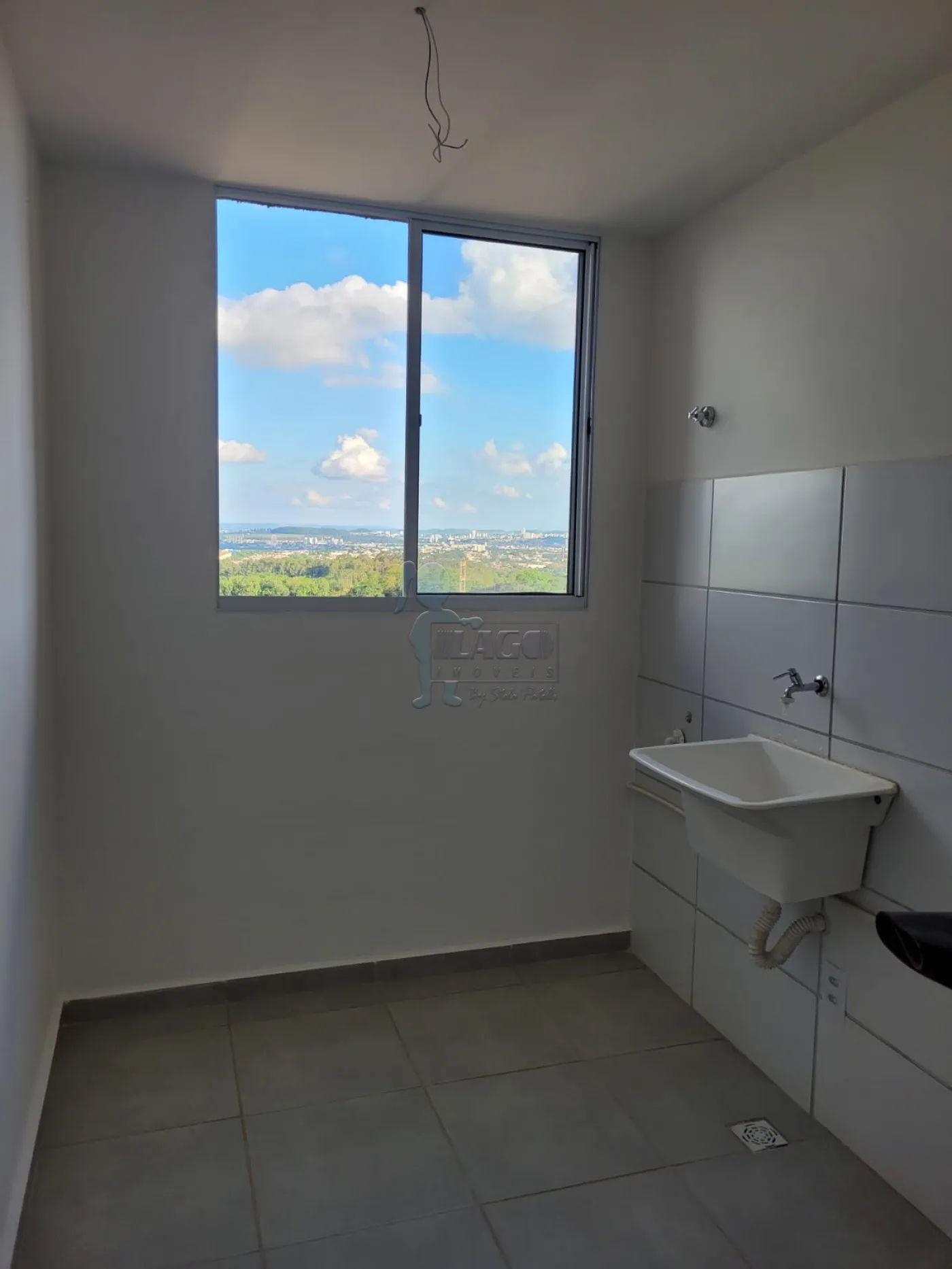 Alugar Apartamento / Padrão em Ribeirão Preto R$ 1.100,00 - Foto 3