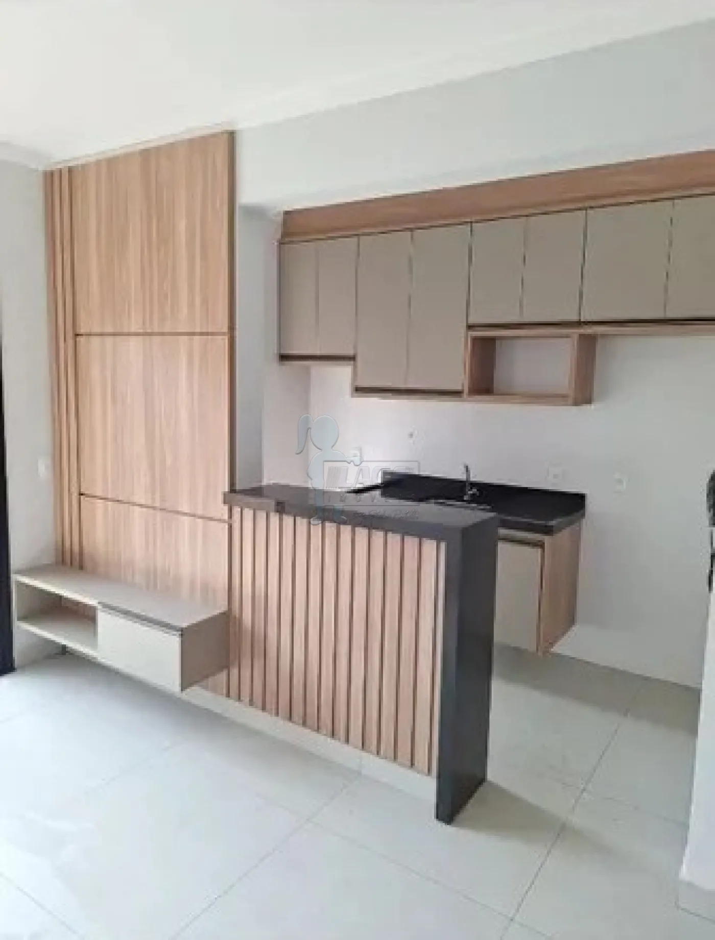 Alugar Apartamento / Padrão em Ribeirão Preto R$ 1.760,00 - Foto 1