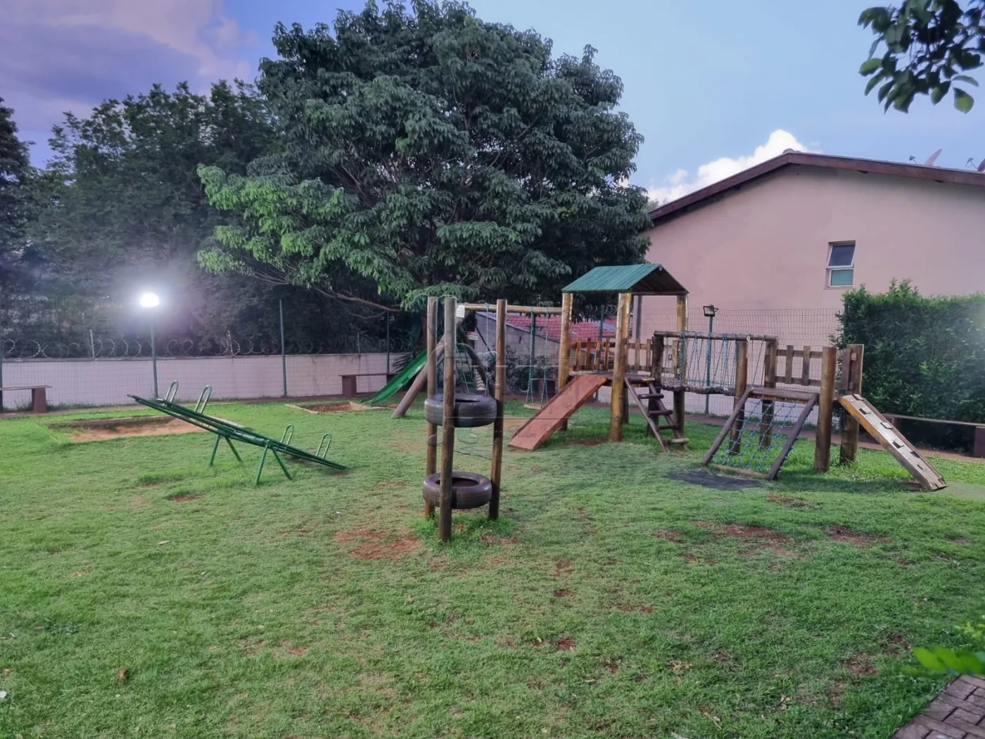 Comprar Casa condomínio / Sobrado em Ribeirão Preto R$ 375.000,00 - Foto 12