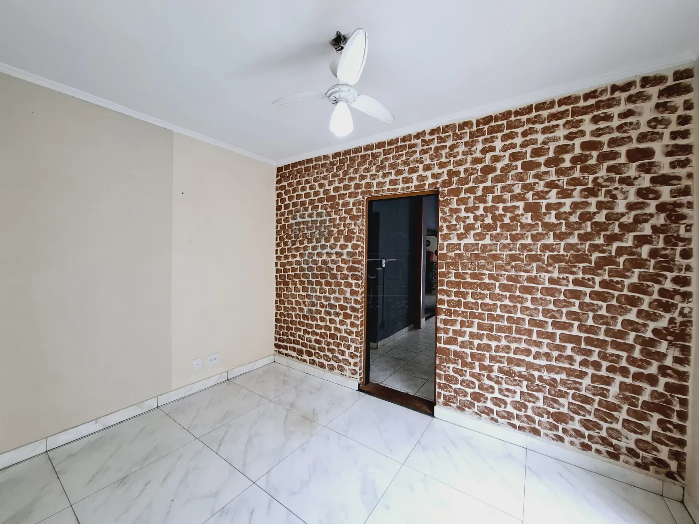 Alugar Comercial padrão / Salão em Ribeirão Preto R$ 2.300,00 - Foto 5