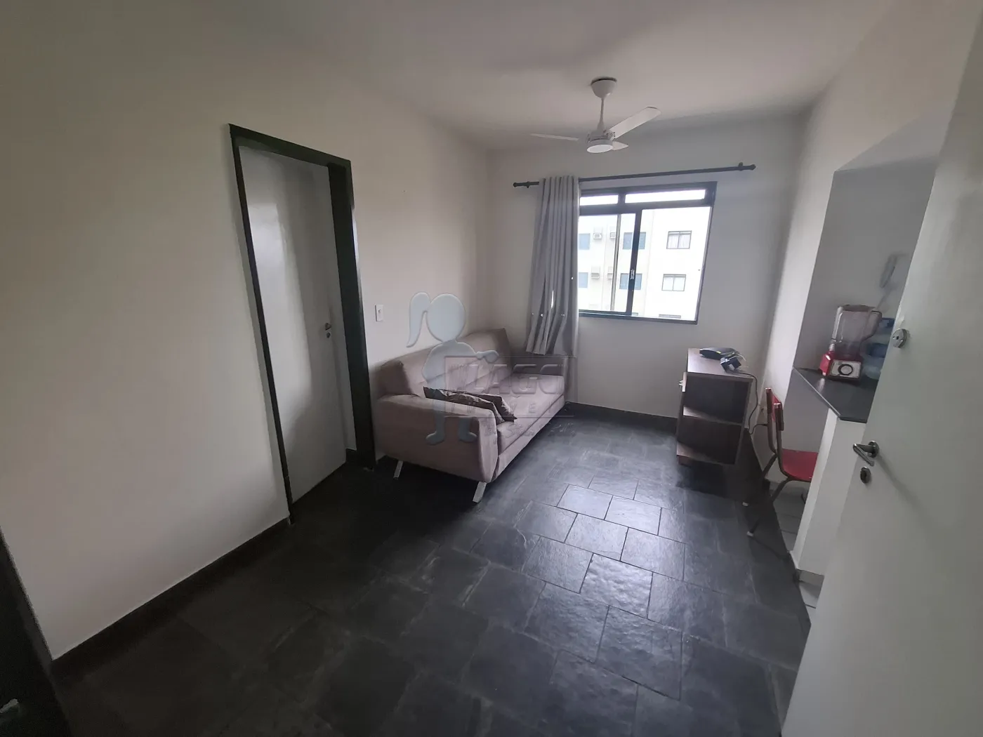 Alugar Apartamento / Padrão em Ribeirão Preto R$ 1.300,00 - Foto 1