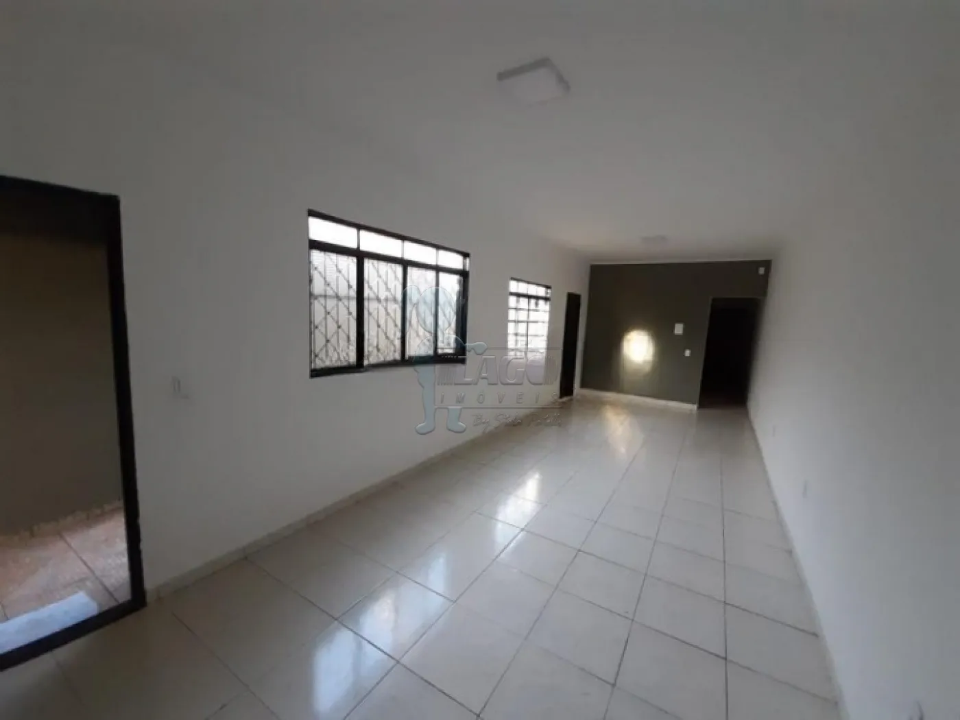 Comprar Casa / Padrão em Ribeirão Preto R$ 220.000,00 - Foto 1