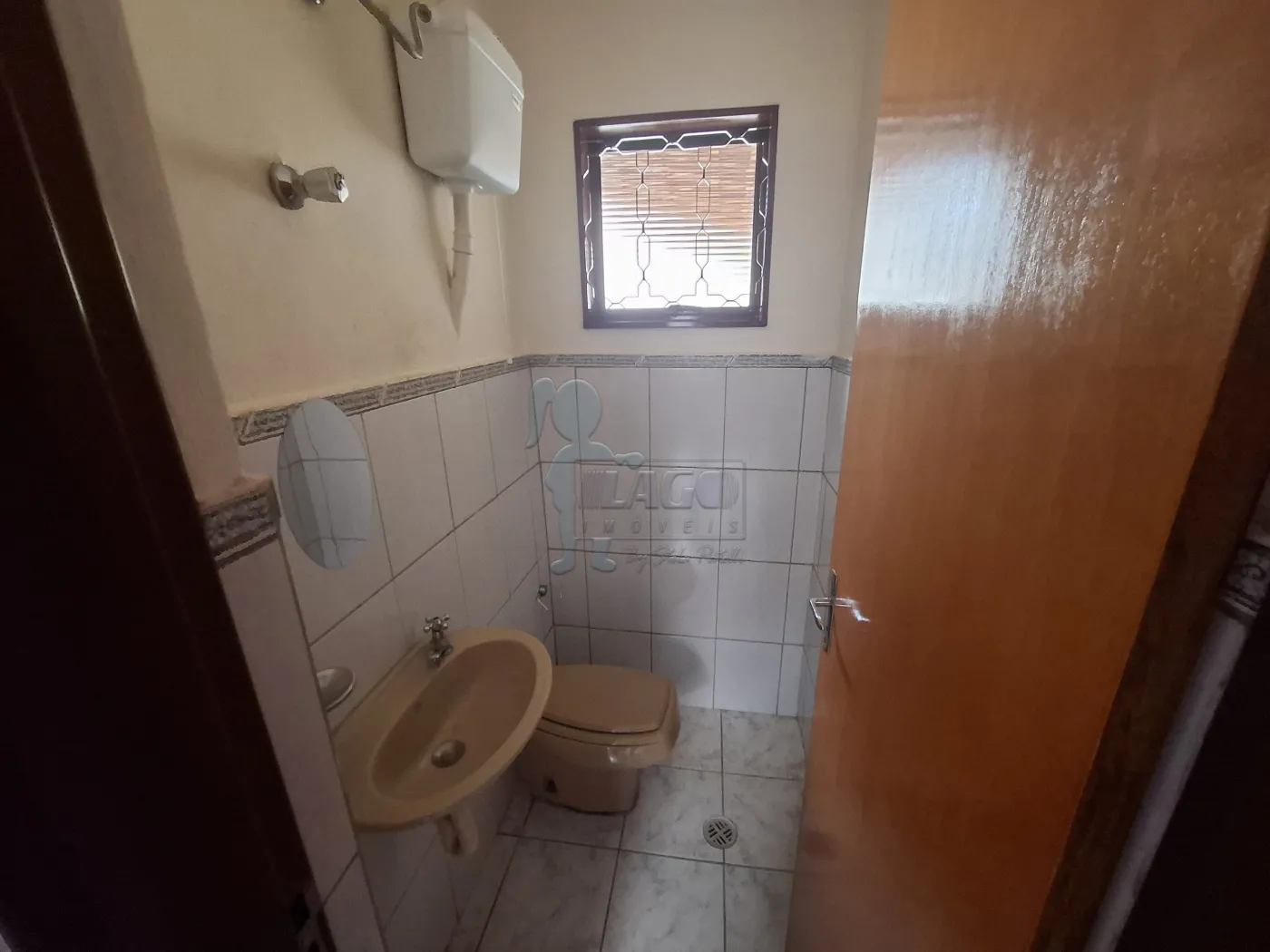 Alugar Casa / Padrão em Ribeirão Preto R$ 1.100,00 - Foto 5