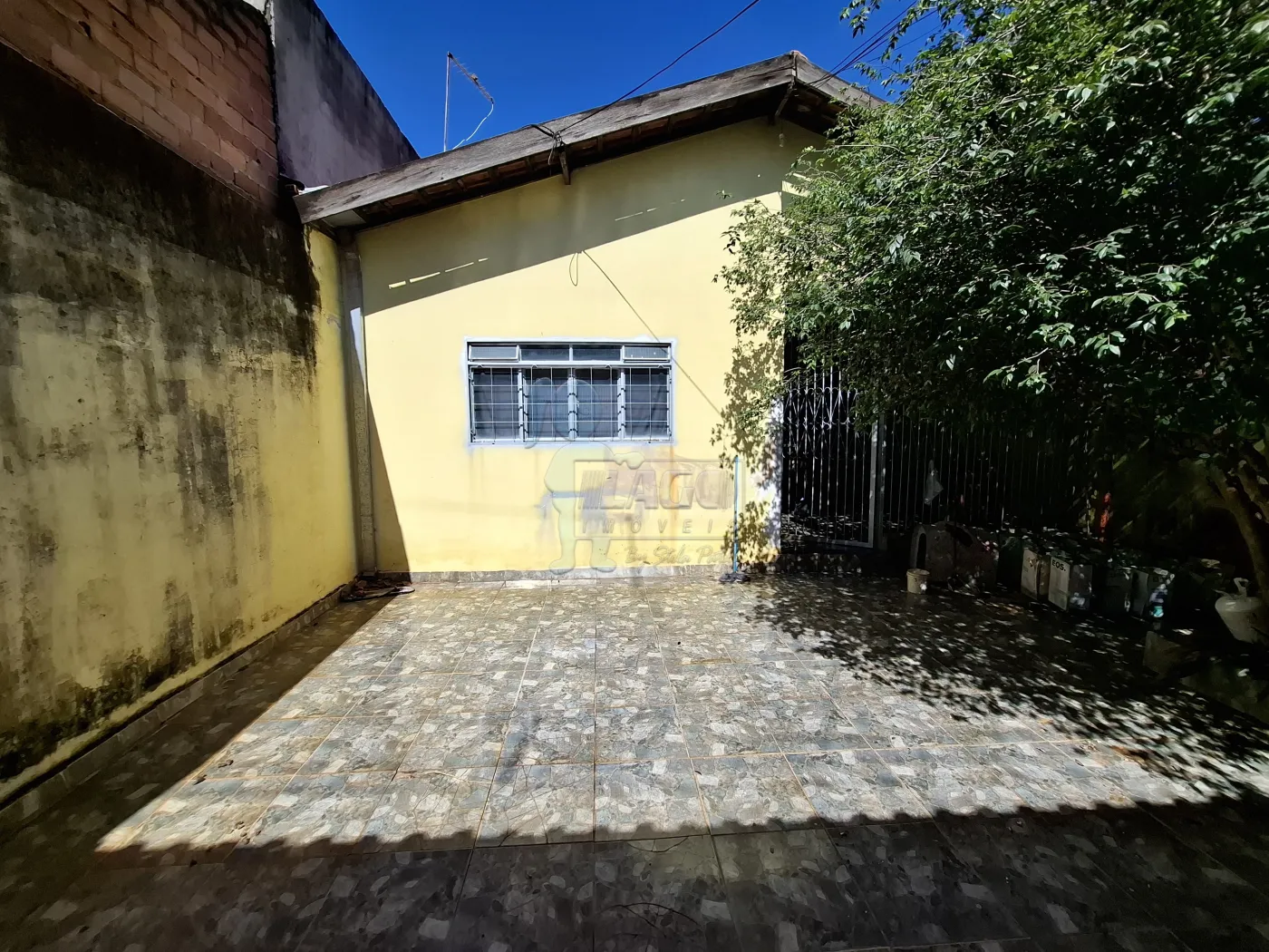 Alugar Casa / Padrão em Ribeirão Preto R$ 1.705,00 - Foto 2