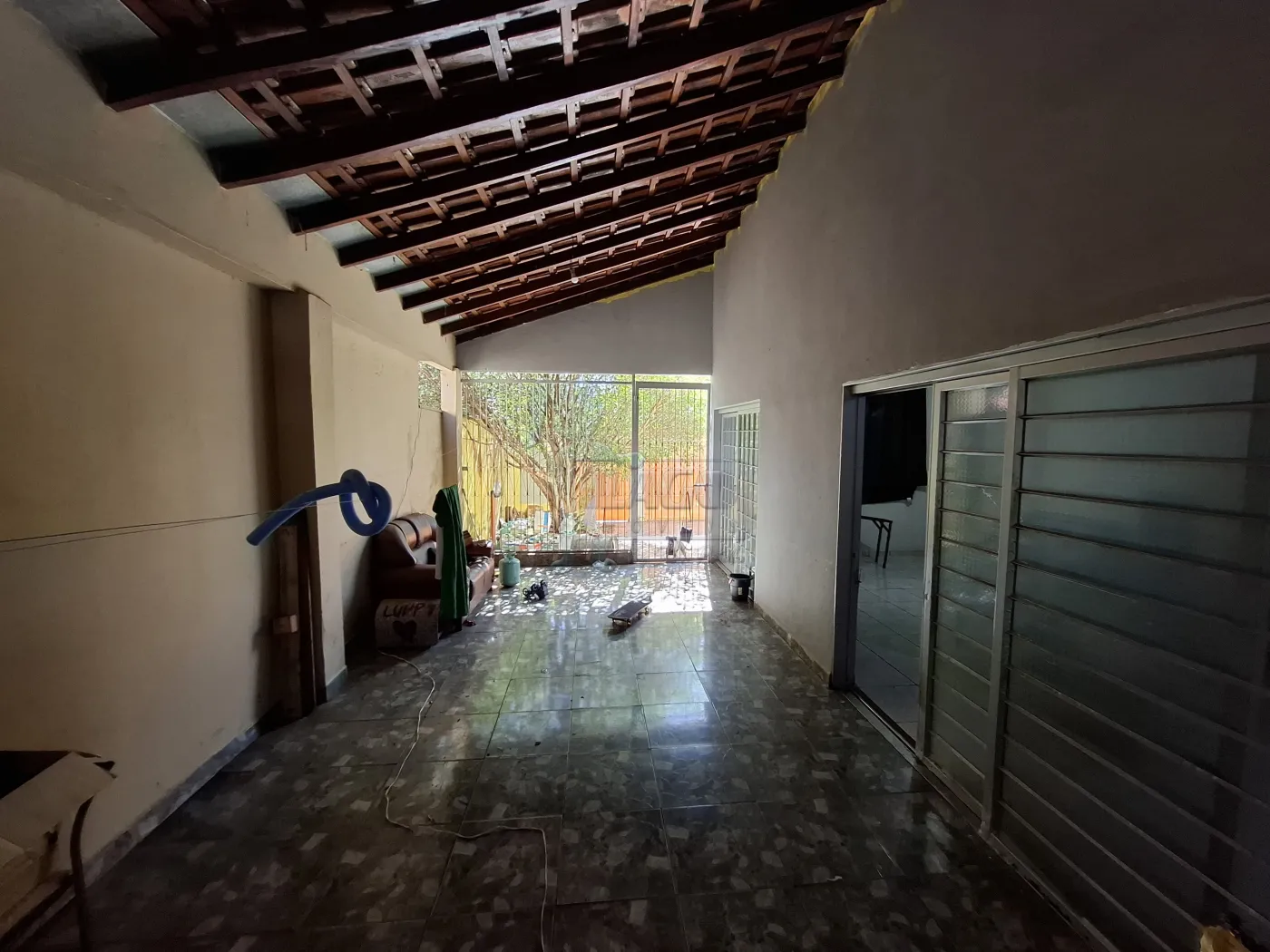 Alugar Casa / Padrão em Ribeirão Preto R$ 1.705,00 - Foto 4