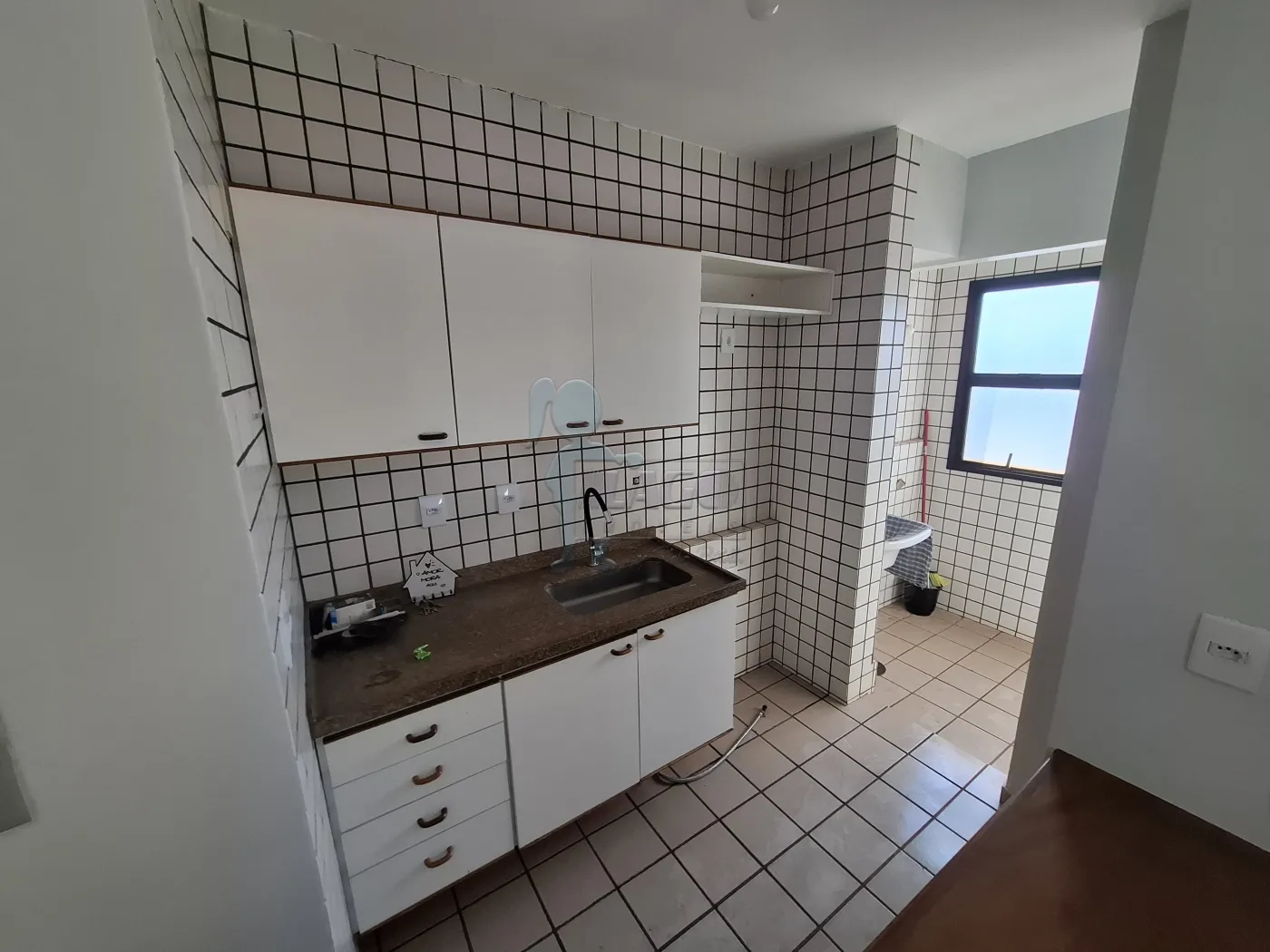 Alugar Apartamento / Padrão em Ribeirão Preto R$ 2.000,00 - Foto 3