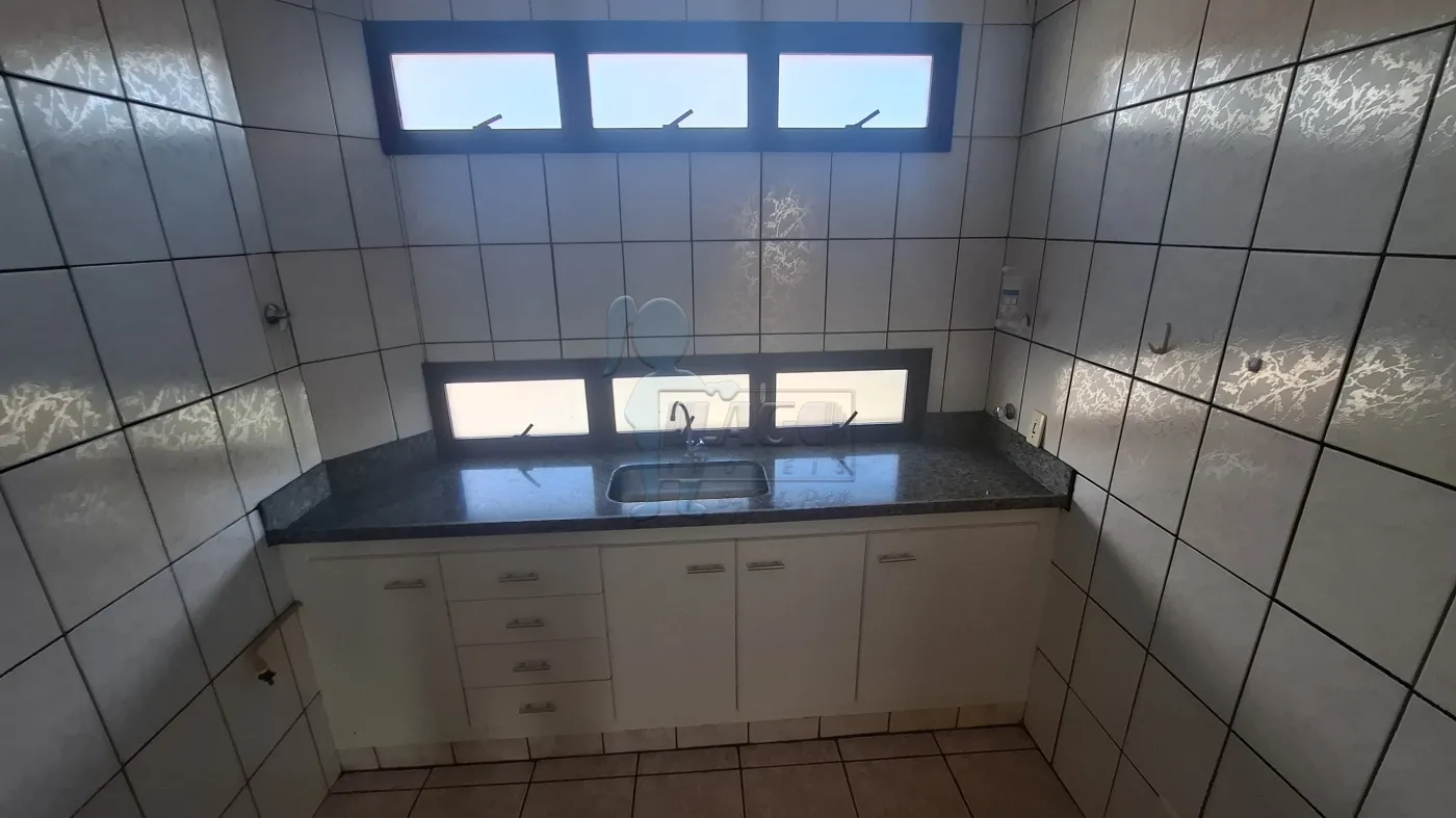 Alugar Apartamento / Padrão em Ribeirão Preto R$ 1.200,00 - Foto 4