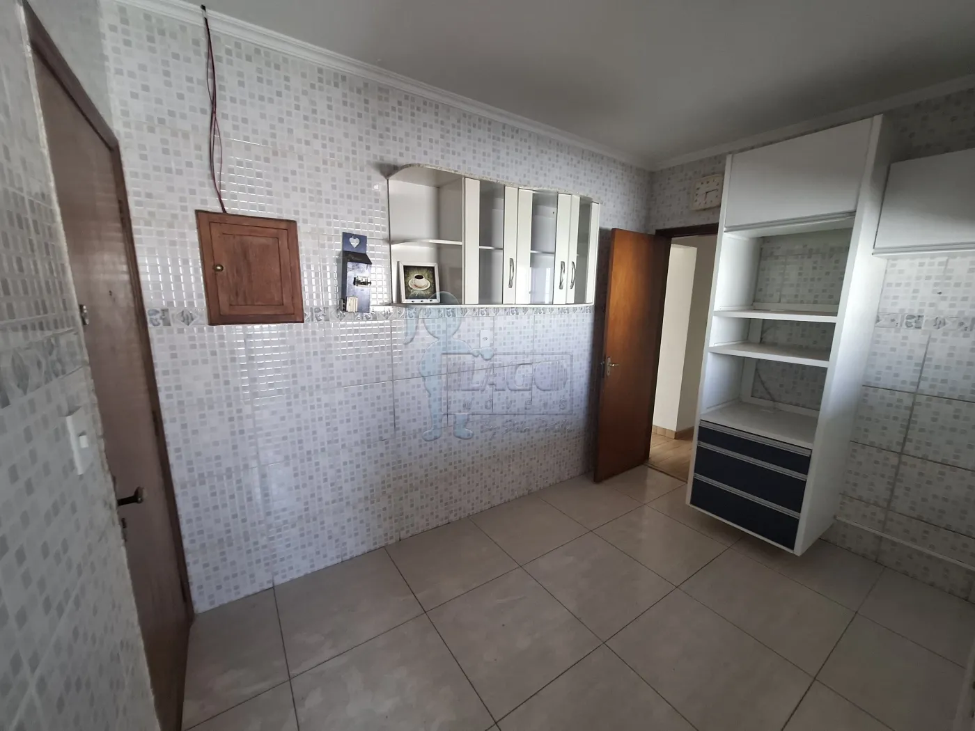 Alugar Apartamento / Padrão em Ribeirão Preto R$ 1.200,00 - Foto 4