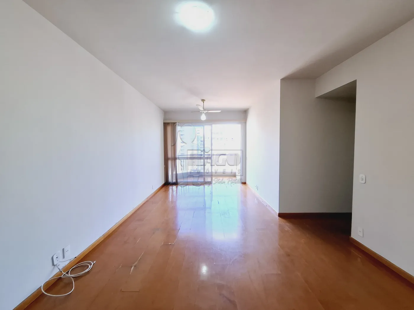 Alugar Apartamento / Padrão em Ribeirão Preto R$ 1.750,00 - Foto 2