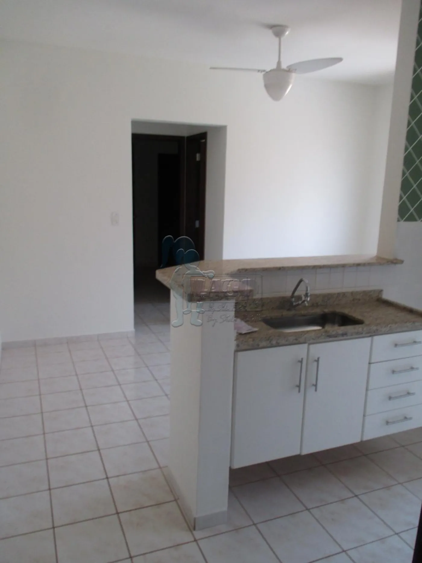 Alugar Apartamento / Padrão em Ribeirão Preto R$ 800,00 - Foto 1