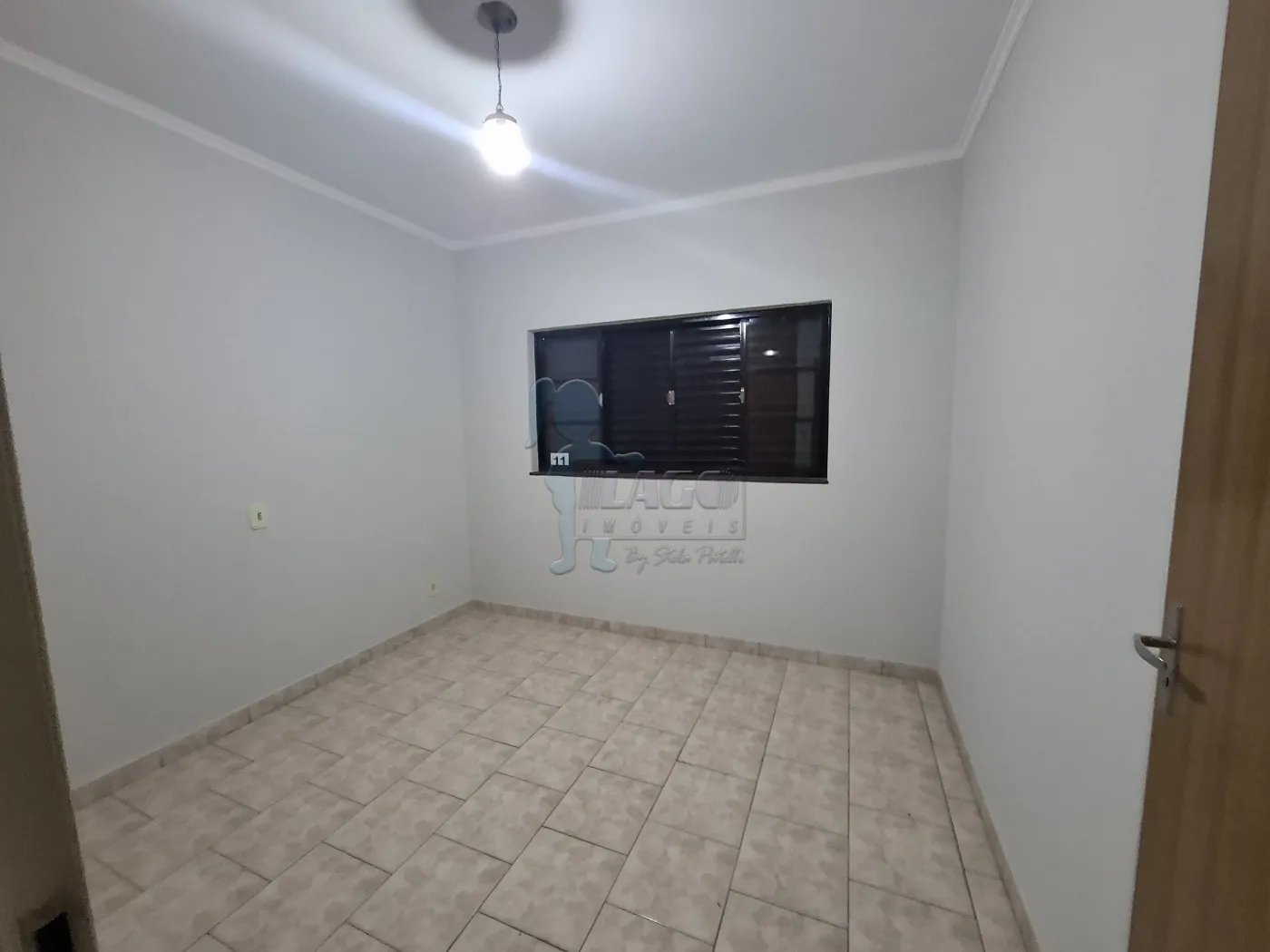 Alugar Casa / Padrão em Ribeirão Preto R$ 2.700,00 - Foto 4