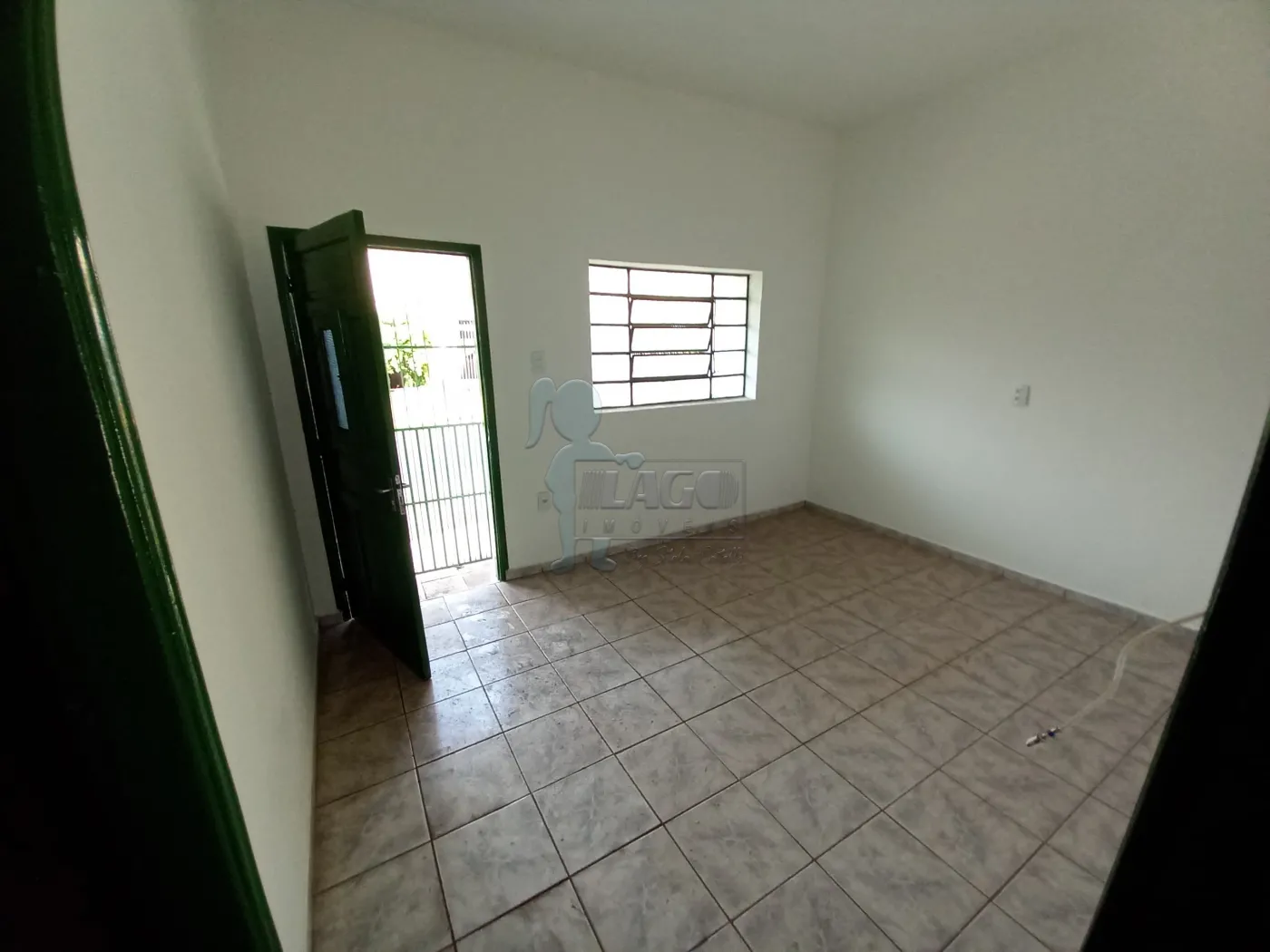 Alugar Casa / Padrão em Ribeirão Preto R$ 980,00 - Foto 2