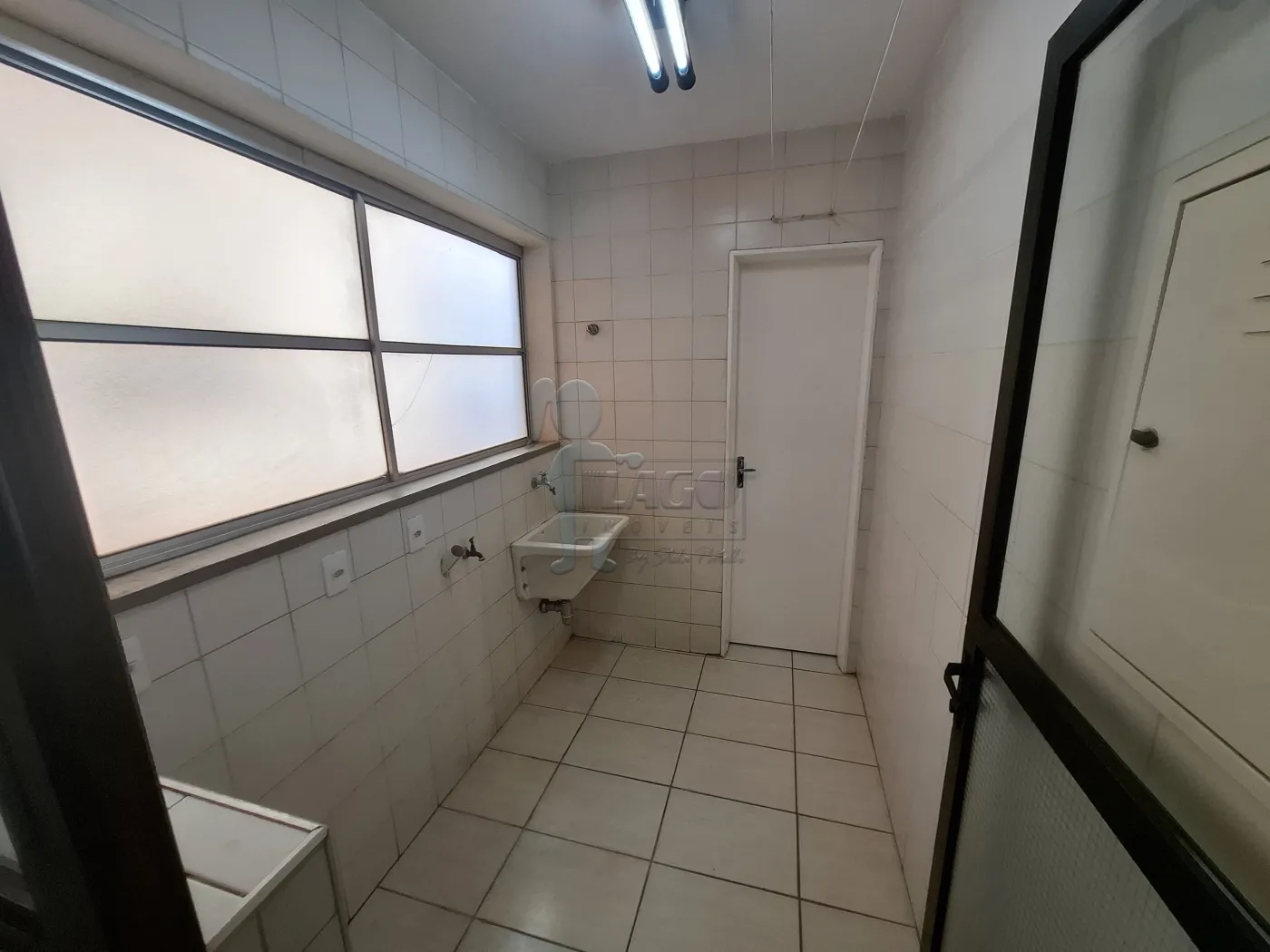 Alugar Apartamento / Padrão em Ribeirão Preto R$ 1.250,00 - Foto 6