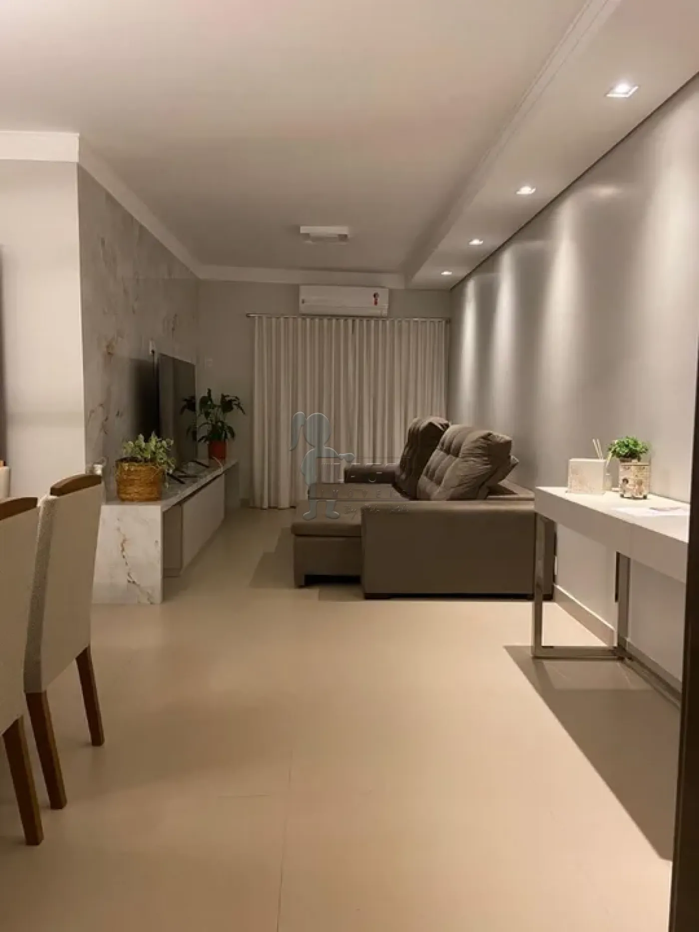 Comprar Apartamento / Padrão em Ribeirão Preto R$ 420.000,00 - Foto 1