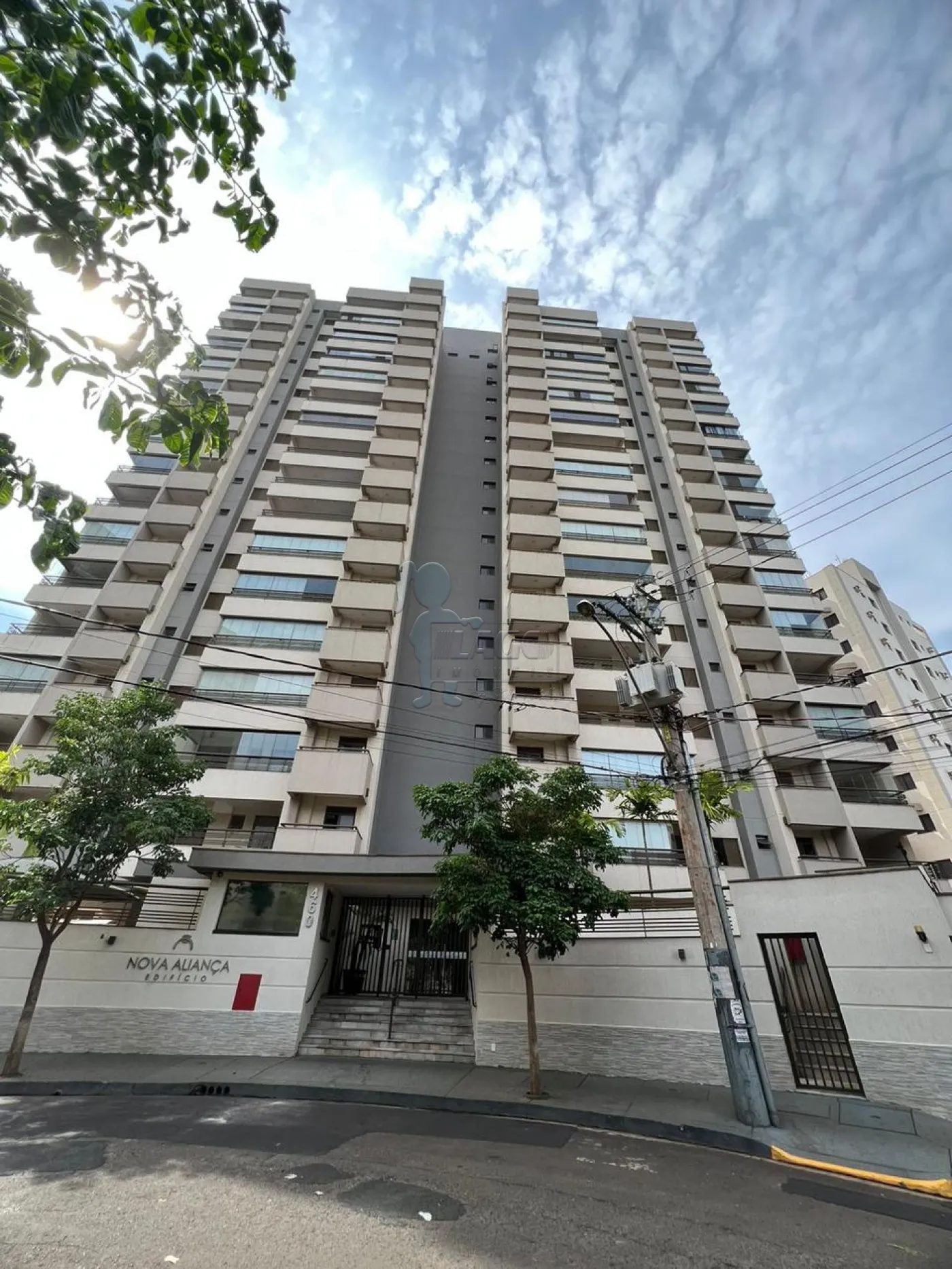 Alugar Apartamento / Padrão em Ribeirão Preto R$ 4.000,00 - Foto 1