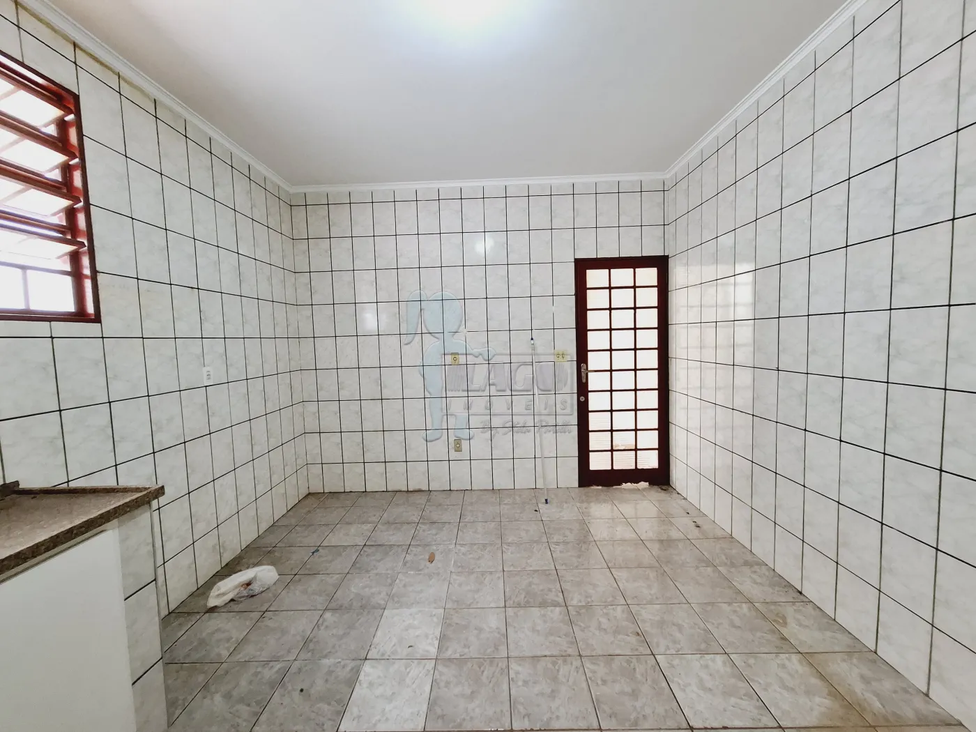 Alugar Casa / Padrão em Ribeirão Preto R$ 1.100,00 - Foto 9