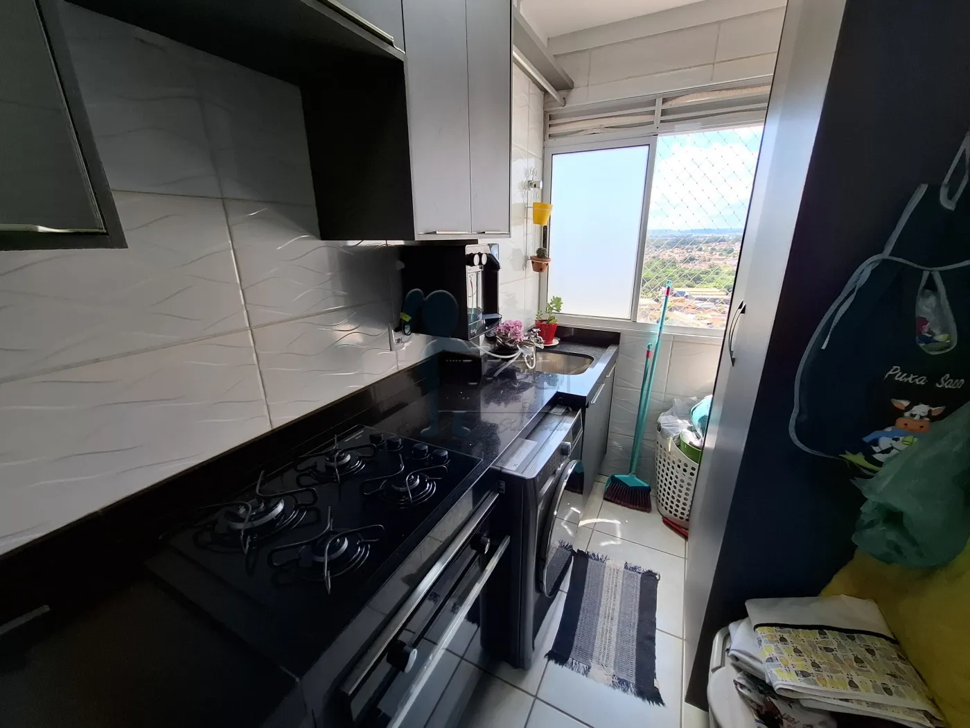 Alugar Apartamento / Padrão em Ribeirão Preto R$ 1.400,00 - Foto 11