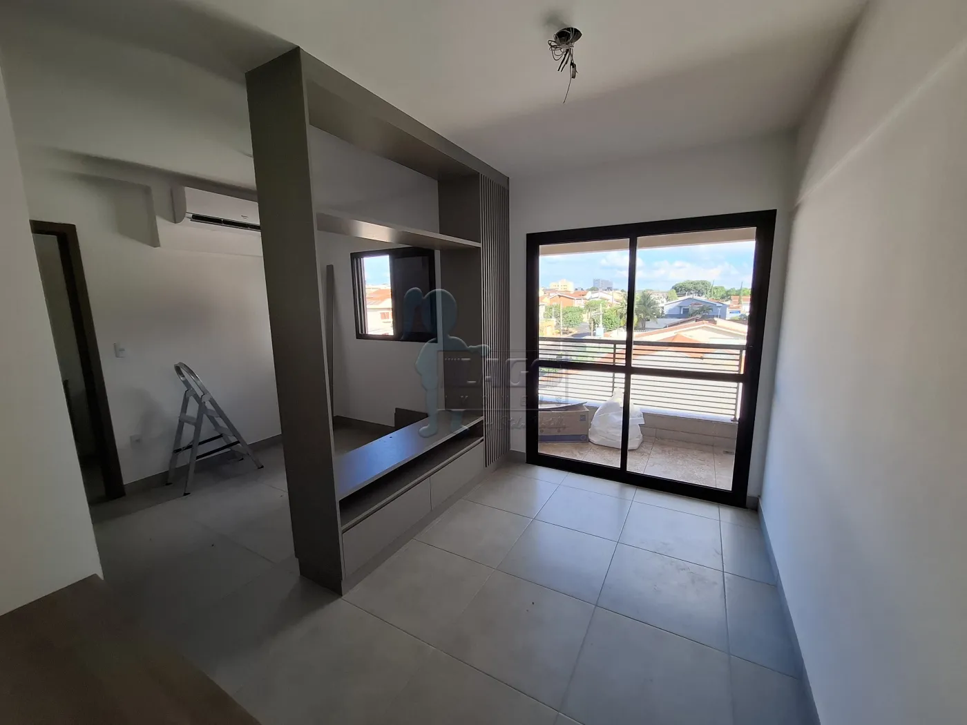 Alugar Apartamento / Padrão em Ribeirão Preto R$ 1.900,00 - Foto 2