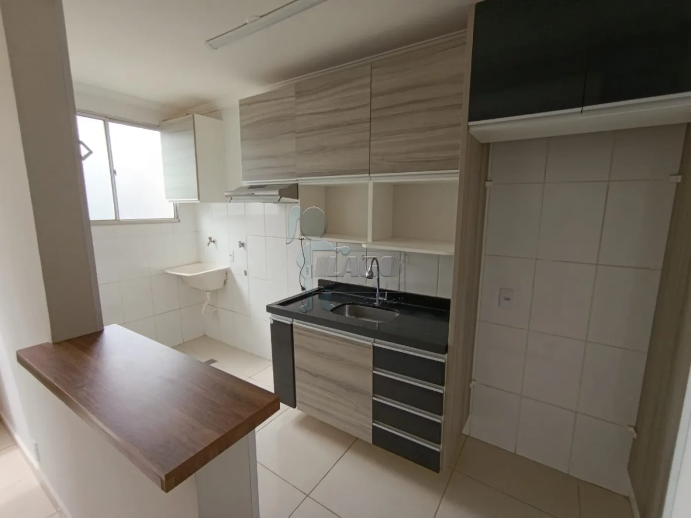 Alugar Apartamento / Padrão em Ribeirão Preto R$ 1.050,00 - Foto 3