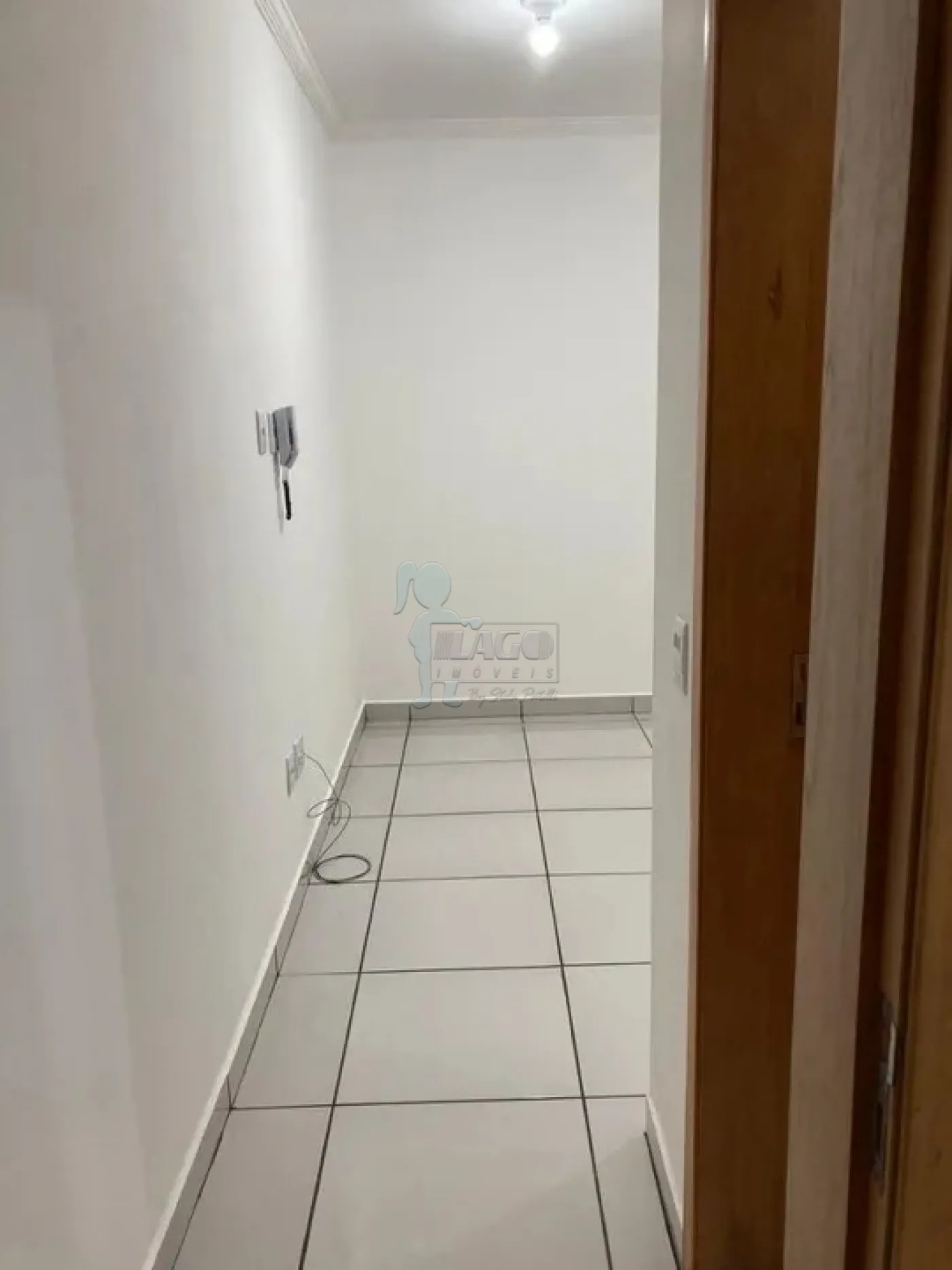 Alugar Apartamento / Padrão em Ribeirão Preto R$ 850,00 - Foto 1