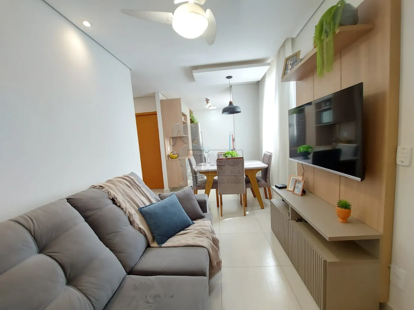 Comprar Apartamento / Padrão em Ribeirão Preto R$ 200.000,00 - Foto 1