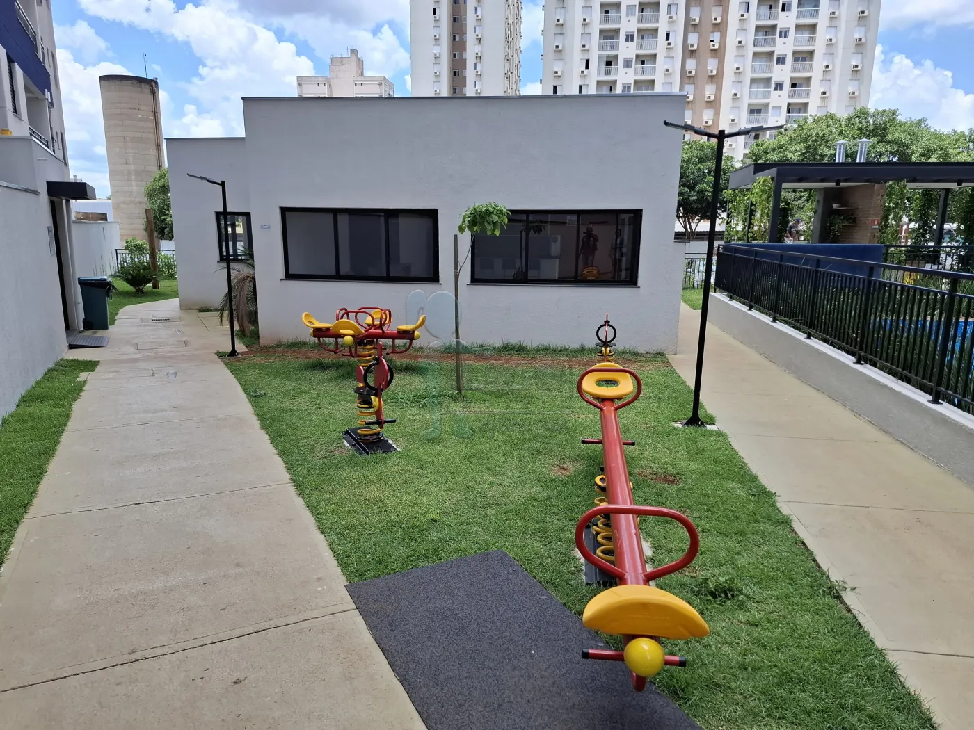 Alugar Apartamento / Padrão em Ribeirão Preto R$ 1.800,00 - Foto 16