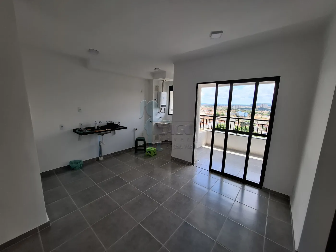 Alugar Apartamento / Padrão em Ribeirão Preto R$ 1.800,00 - Foto 5