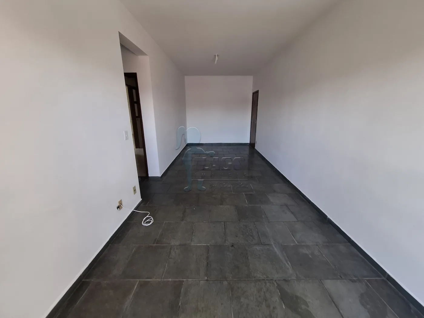 Alugar Apartamento / Padrão em Ribeirão Preto R$ 1.600,00 - Foto 3