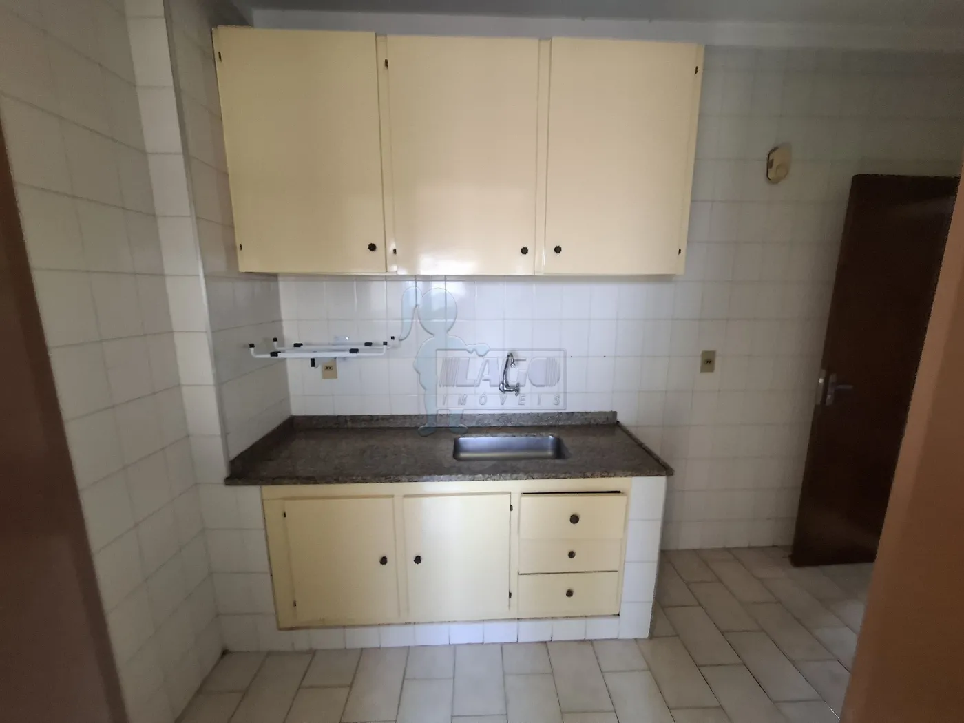 Alugar Apartamento / Padrão em Ribeirão Preto R$ 1.600,00 - Foto 5