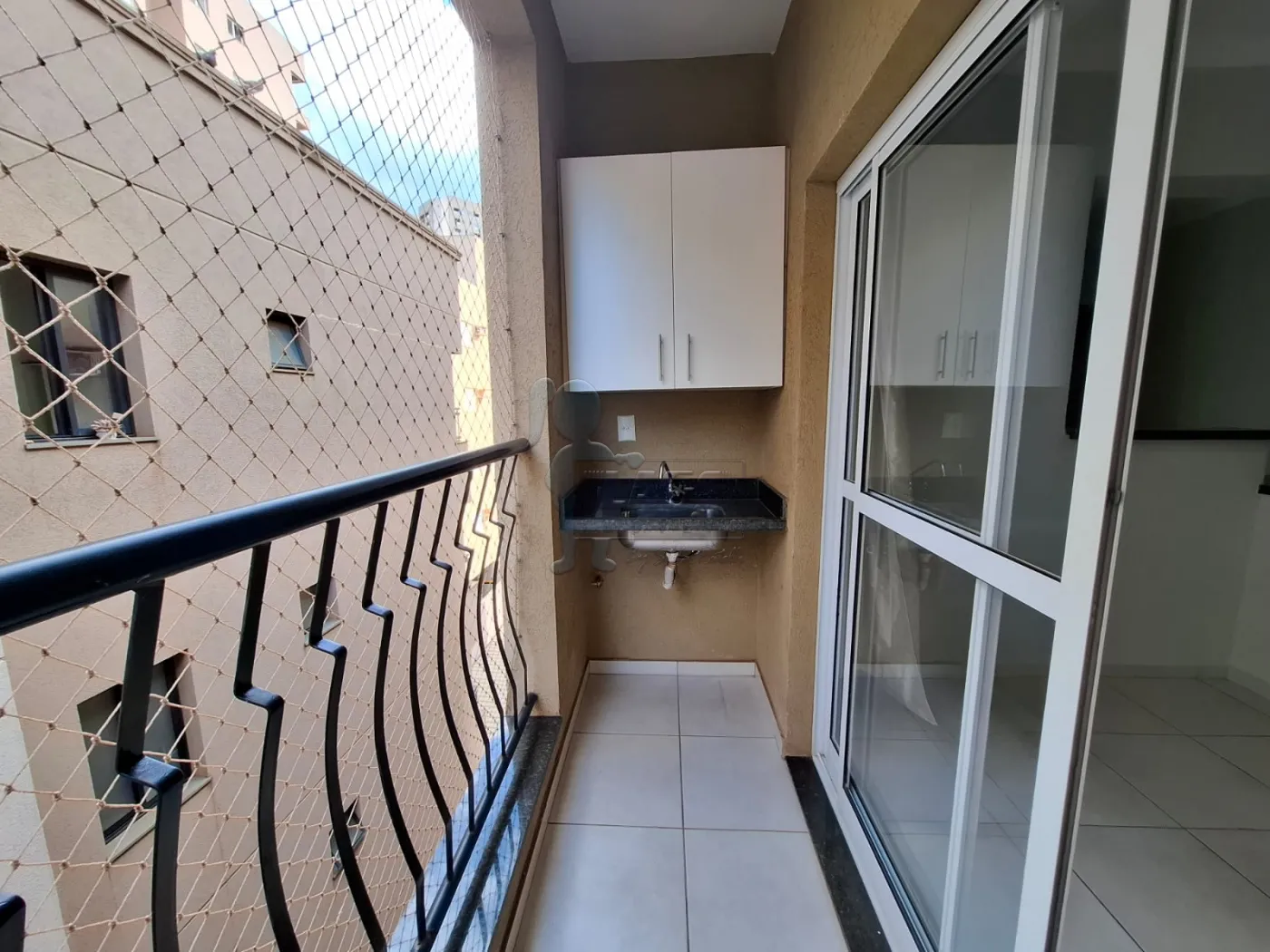 Alugar Apartamento / Padrão em Ribeirão Preto R$ 1.300,00 - Foto 2