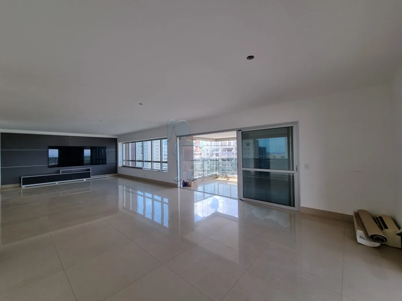 Alugar Apartamento / Padrão em Ribeirão Preto R$ 15.000,00 - Foto 1