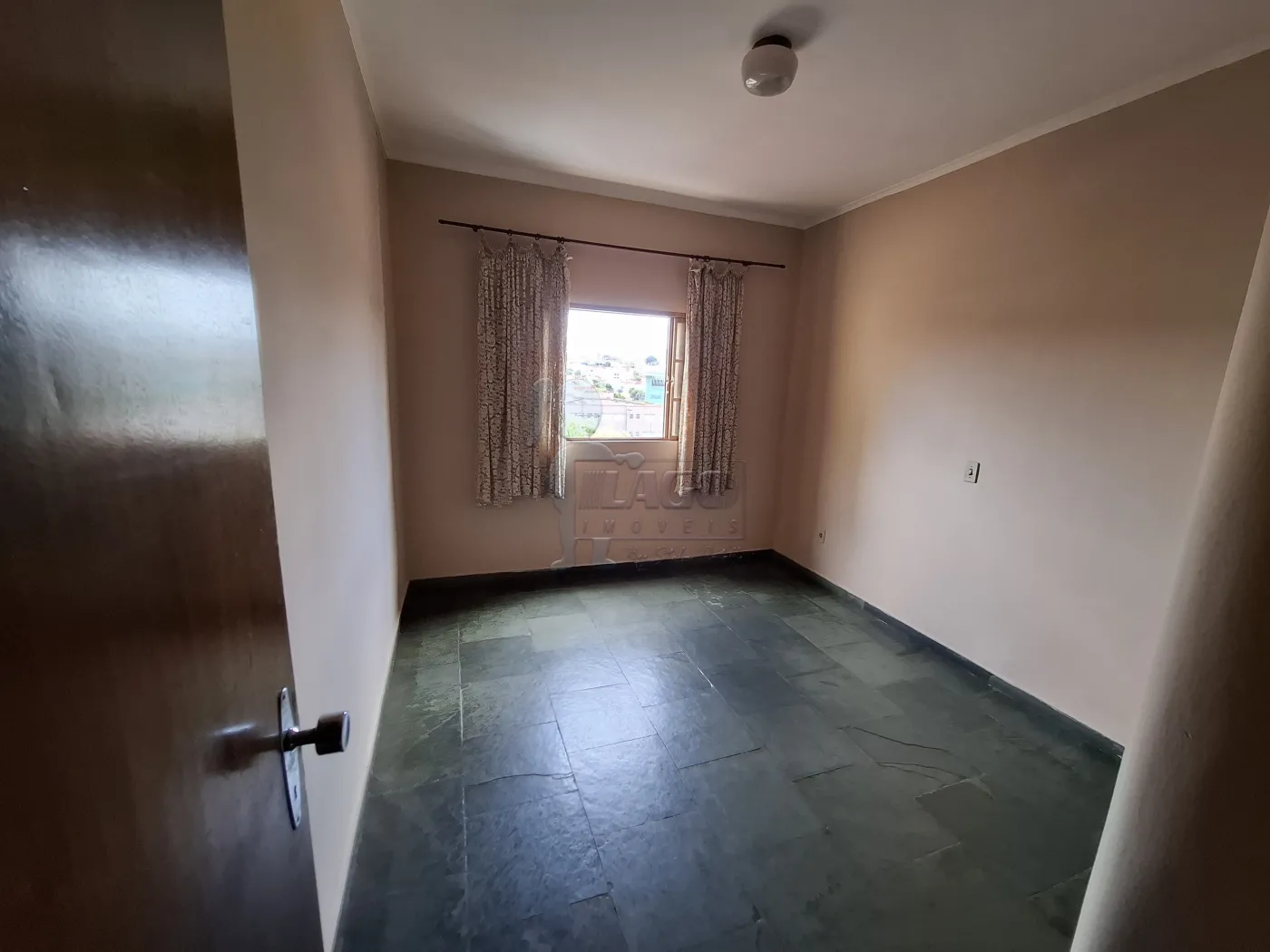 Alugar Apartamento / Padrão em Ribeirão Preto R$ 1.900,00 - Foto 7