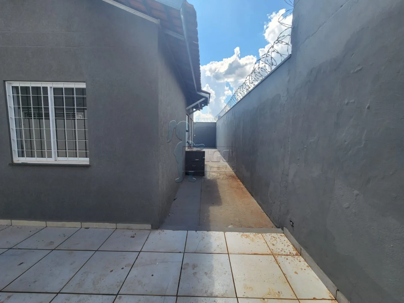 Comprar Casa / Padrão em Ribeirão Preto R$ 239.000,00 - Foto 3