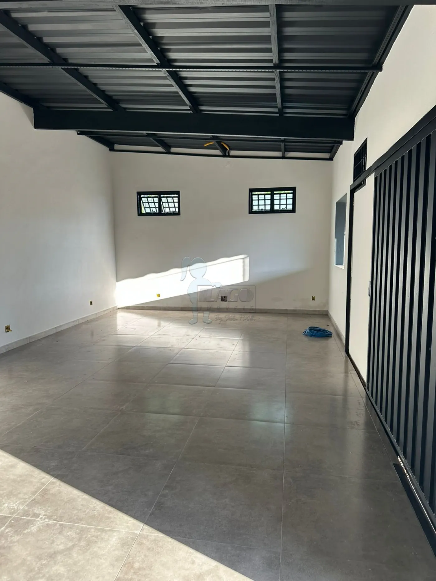 Alugar Comercial padrão / Salão em Ribeirão Preto R$ 4.000,00 - Foto 1