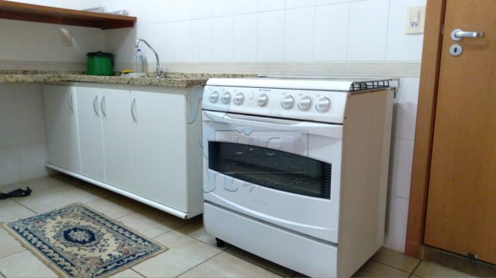 Alugar Apartamentos / Padrão em Ribeirão Preto R$ 1.800,00 - Foto 30
