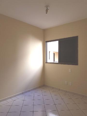 Alugar Apartamento / Padrão em Ribeirão Preto R$ 900,00 - Foto 5