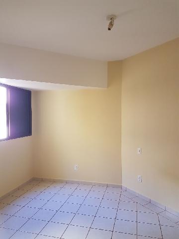 Alugar Apartamento / Padrão em Ribeirão Preto R$ 900,00 - Foto 6