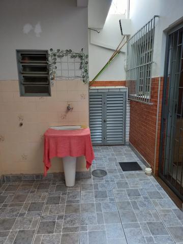 Alugar Casa / Padrão em Ribeirão Preto R$ 1.800,00 - Foto 15