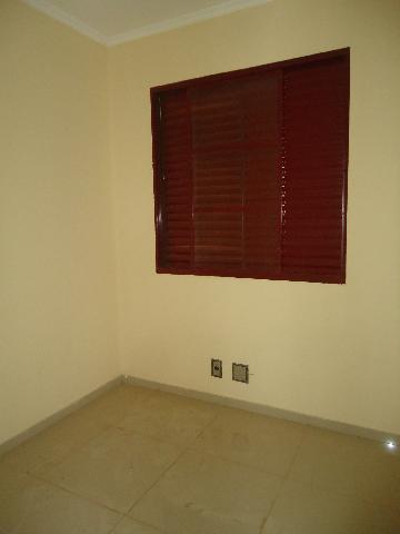 Alugar Apartamento / Padrão em Ribeirão Preto R$ 900,00 - Foto 6