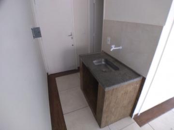 Alugar Apartamento / Kitnet em Ribeirão Preto R$ 490,00 - Foto 4