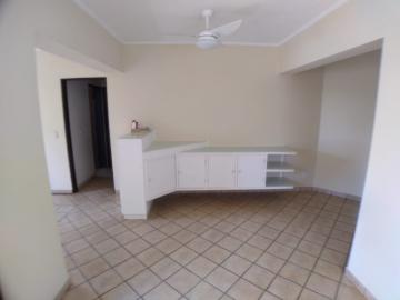 Alugar Apartamento / Padrão em Ribeirão Preto R$ 500,00 - Foto 2