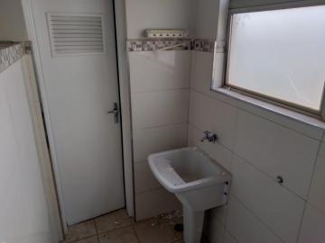 Alugar Apartamento / Padrão em Ribeirão Preto R$ 750,00 - Foto 4