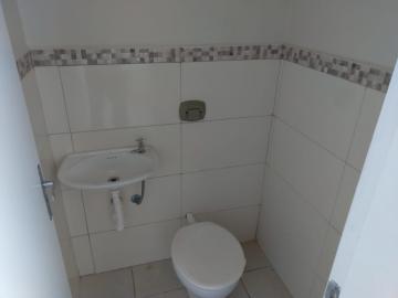 Alugar Apartamento / Padrão em Ribeirão Preto R$ 750,00 - Foto 9