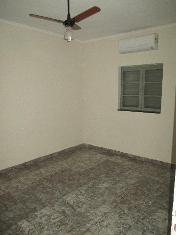 Alugar Casa / Padrão em Ribeirão Preto R$ 1.300,00 - Foto 21