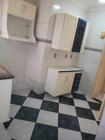 Alugar Apartamento / Padrão em Ribeirão Preto R$ 1.690,00 - Foto 9